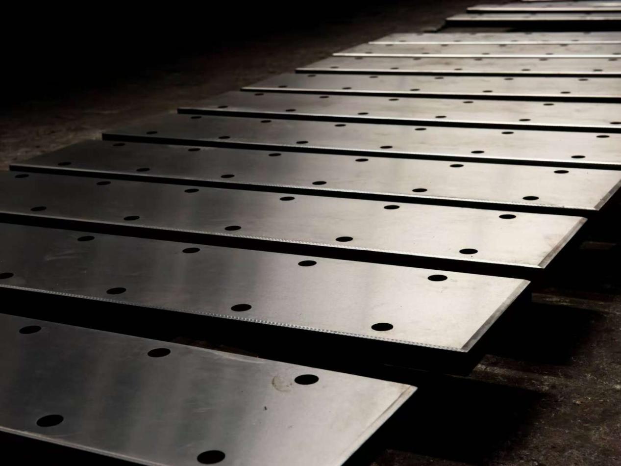 Laser-Clad Mill Liner Plate
